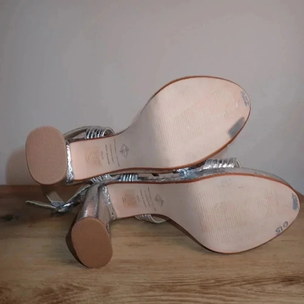 BRAND NEW Antonio Melani snakeskin heels size 8.5 - Picture 5 of 7